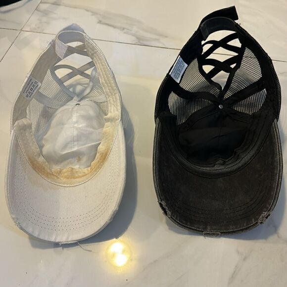 1 Black and 1 white hats #11 - Picture 3 of 4